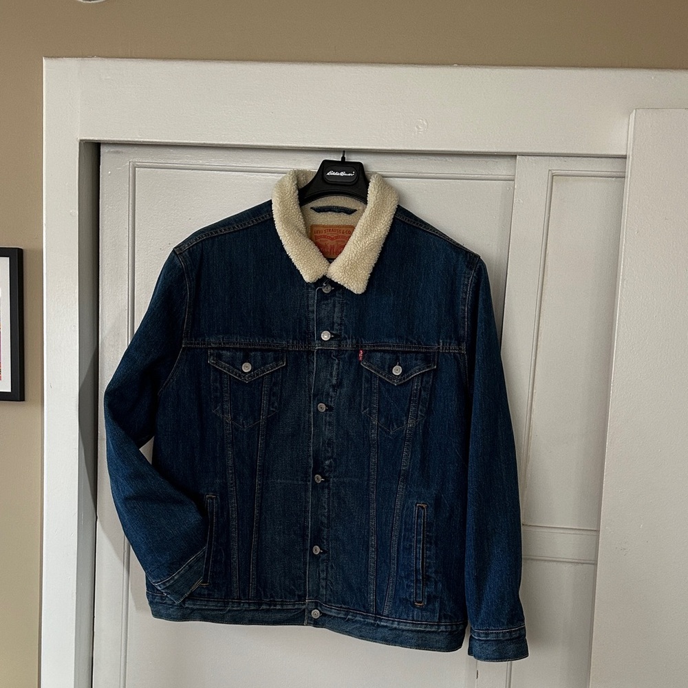 Sherpa Lined Trucker Jacket by Levi’s!